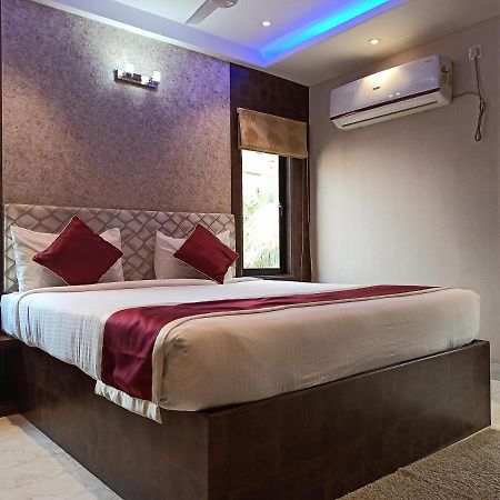 Hotel A P Home'S - A Boutique Hotel Guwahati Esterno foto